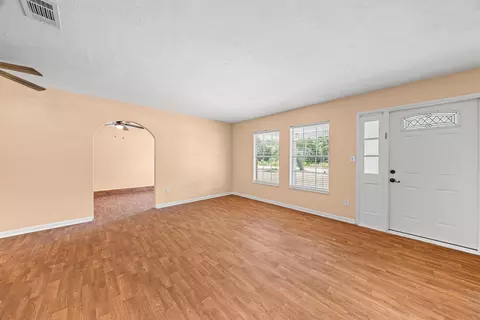 Living - 106 Stephens St, Perry, FL 32347 photo 6 of 8