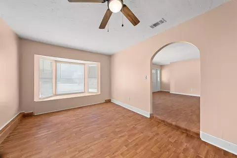 Living - 106 Stephens St, Perry, FL 32347 photo 4 of 8