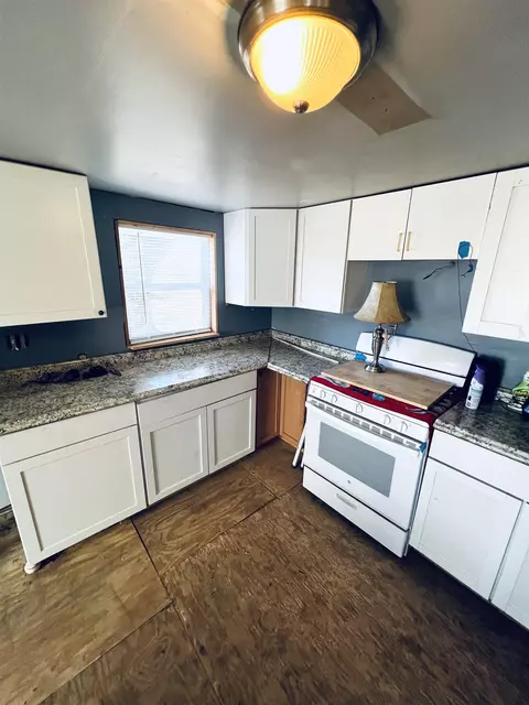 Kitchen - 1991 Cairo Parker Rd, Perry, FL 32347 photo 1 of 2