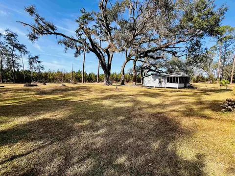 Exterior - 1991 Cairo Parker Rd, Perry, FL 32347 photo 6 of 13