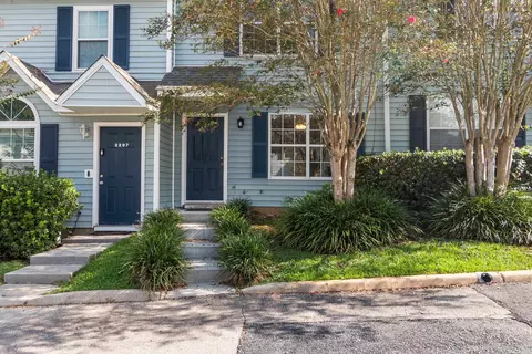 2205 Timberwood Cir, Tallahassee, FL 32304
