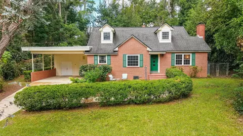 1318 W Indianhead Dr, Tallahassee, FL 32301