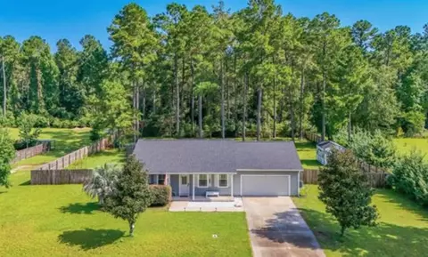 407 Parkside Cir, Crawfordville, FL 32327