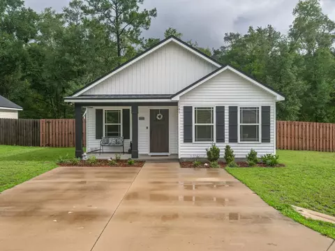 150 John Mills Cir, Sopchoppy, FL 32358
