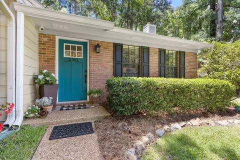 2142 Victory Garden Ln, Tallahassee, FL 32301
