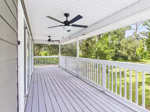 Exterior - 117 Davis Dr, Perry, FL 32348 photo 7 of 10