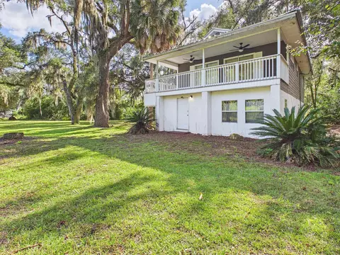 Exterior - 117 Davis Dr, Perry, FL 32348 photo 5 of 10