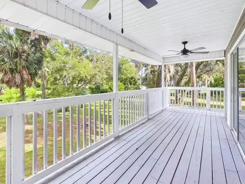 Exterior - 117 Davis Dr, Perry, FL 32348 photo 3 of 10