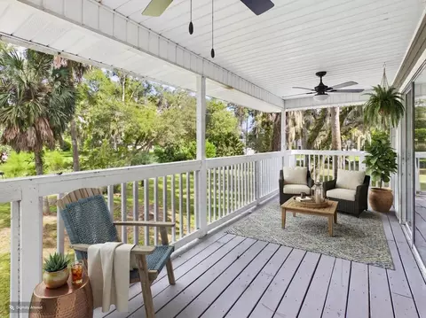 Exterior - 117 Davis Dr, Perry, FL 32348 photo 2 of 10