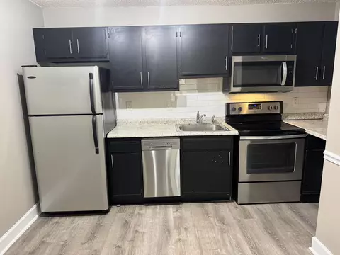 403 Hayden Rd #211, Tallahassee, FL 32304