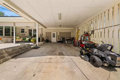 Exterior - 107 Pine Tree Rd, Perry, FL 32348 photo 5 of 19