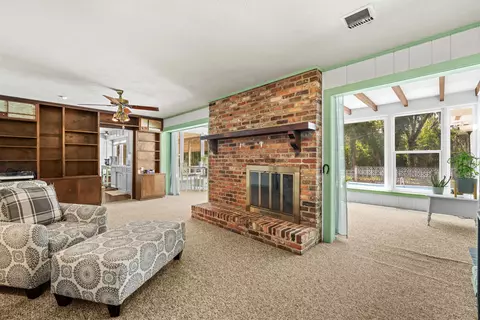 Living - 107 Pine Tree Rd, Perry, FL 32348 photo 3 of 3