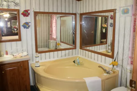 5642 Puddles Ln, Bascom, FL 32423 photo 11