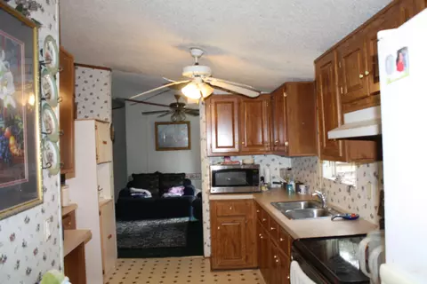 5642 Puddles Ln, Bascom, FL 32423 photo 9