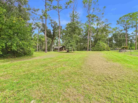 Exterior - 3595 Azalea Dr, Perry, FL 32348 photo 8 of 10
