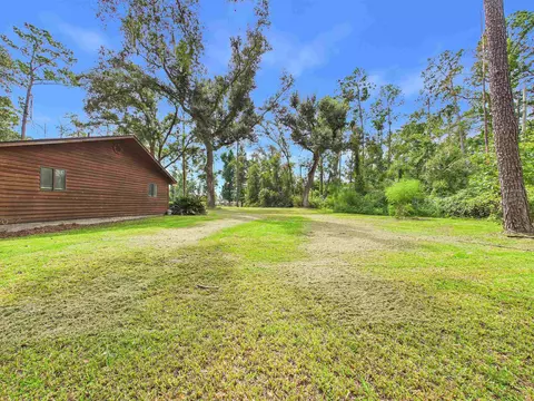 Exterior - 3595 Azalea Dr, Perry, FL 32348 photo 7 of 10