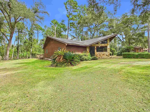 Exterior - 3595 Azalea Dr, Perry, FL 32348 photo 6 of 10