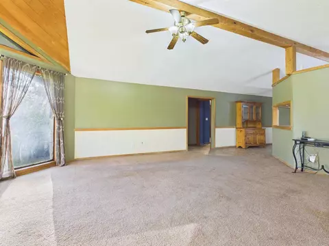 Living - 3595 Azalea Dr, Perry, FL 32348 photo 4 of 5