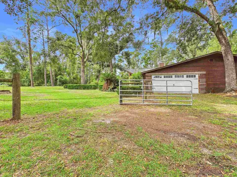 Exterior - 3595 Azalea Dr, Perry, FL 32348 photo 3 of 10
