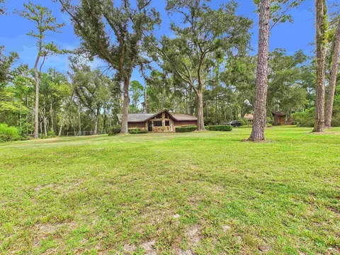 Exterior - 3595 Azalea Dr, Perry, FL 32348 photo 9 of 10