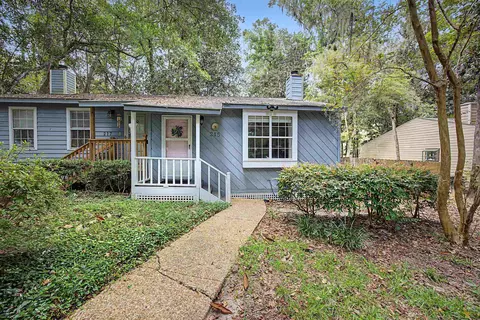 215 Parkbrook Cir, Tallahassee, FL 32301