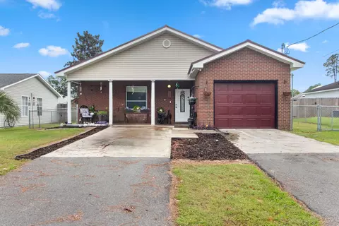 31 Nelson Rd, Crawfordville, FL 32327