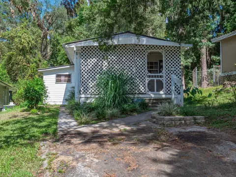 1809 Deertree Dr, Tallahassee, FL 32304
