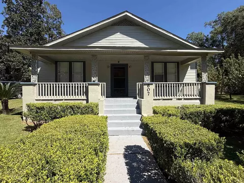 607 N Adams St, Quincy, FL 32351