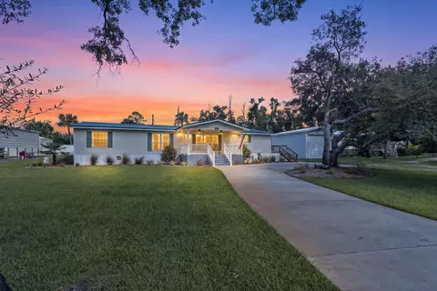 1201 NE Central Ave, Steinhatchee, FL 32359 photo 2