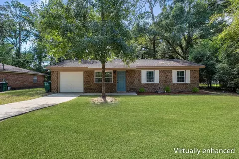 5629 Rustic Dr, Tallahassee, FL 32303
