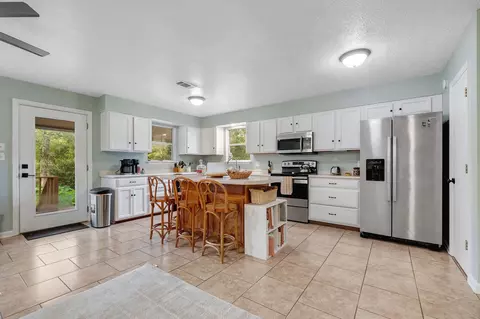 9519 Rose Rd, Tallahassee, FL 32311