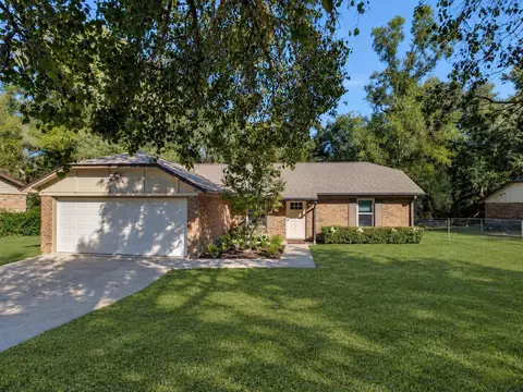 3408 Wood Hill Dr, Tallahassee, FL 32303