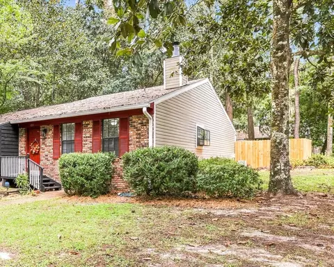 139 Parkbrook Cir, Tallahassee, FL 32301