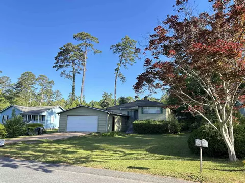 522 Collins Dr, Tallahassee, FL 32303