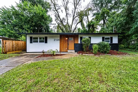 2128 Oxford Rd, Tallahassee, FL 32304