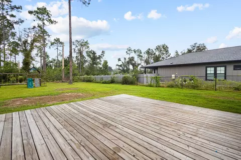 Exterior - 310 Judson Dr, Perry, FL 32348 photo 3 of 7