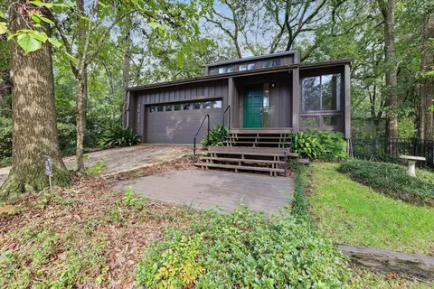 2021 Ted Hines Dr, Tallahassee, FL 32308