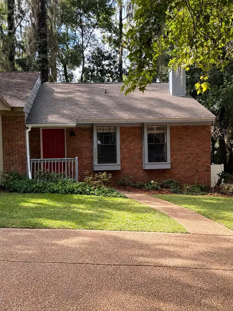 104 W Whetherbine Way, Tallahassee, FL 32301
