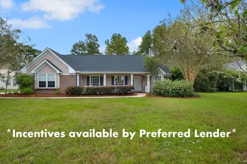 37 Cardinal Ct, Crawfordville, FL 32327