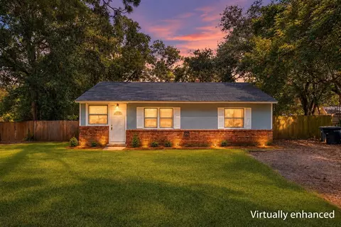 3838 Roswell Dr, Tallahassee, FL 32310