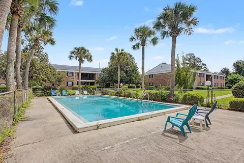2203 W Penscacola St #J6, Tallahassee, FL 32304