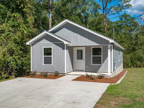 81 Ted Lott Ln, Crawfordville, FL 32327