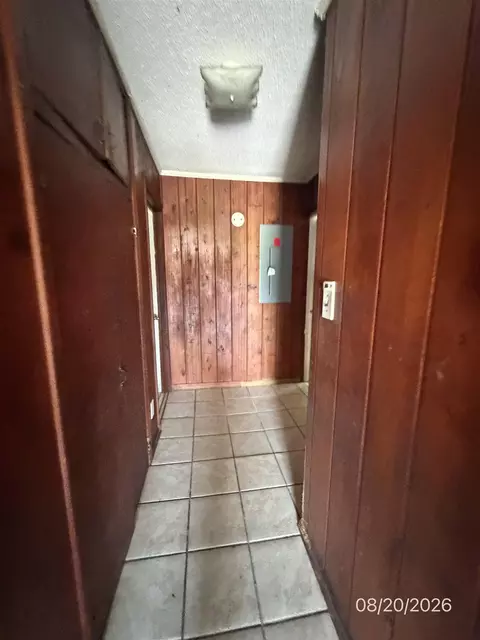 Entry Way - 201 Alice St, Perry, FL 32348 photo 1 of 1