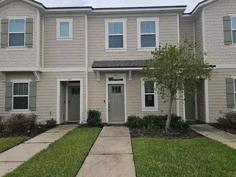 361 Annies Pl, Jacksonville, FL 32218