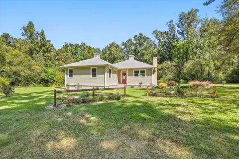 237 Beechwood Dr, Crawfordville, FL 32327