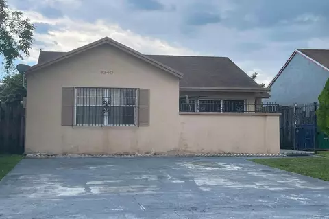 3240 NW 203rd Ln, Miami Gardens, FL 33056