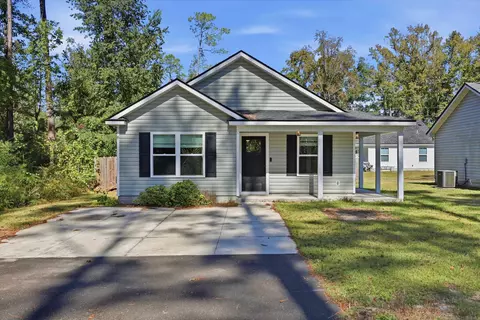 8 Naskapi St, Crawfordville, FL 32327