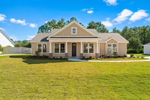 84 Evergreen Dr, Crawfordville, FL 32327