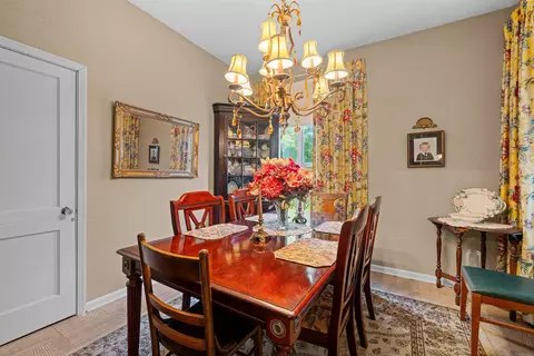 Dining - 12110 Morris Steen Rd, Greenville, FL 32331 photo 4 of 5