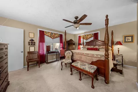 Bedroom - 12110 Morris Steen Rd, Greenville, FL 32331 photo 4 of 5